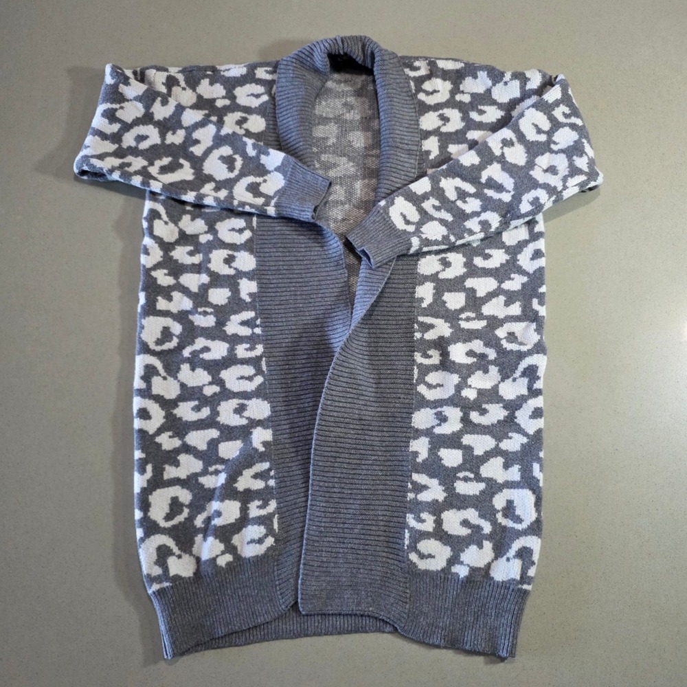 Blue B Women Grey White Leopard Print Open Front Shawl Collar Cardigan Size M/L